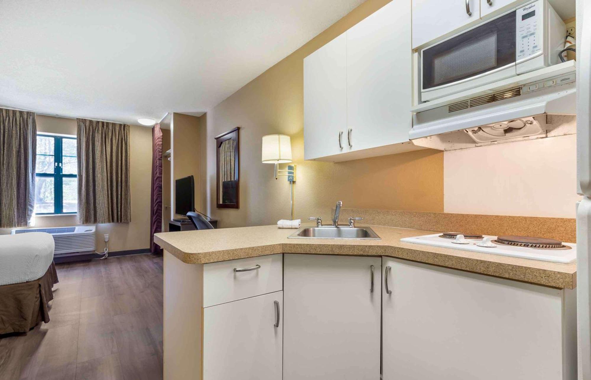 เอ็กซ์เทนด์ สเตย์ อเมริกา เฟอิตวิลล์ สปริงเดล Hotel ภายนอก รูปภาพ